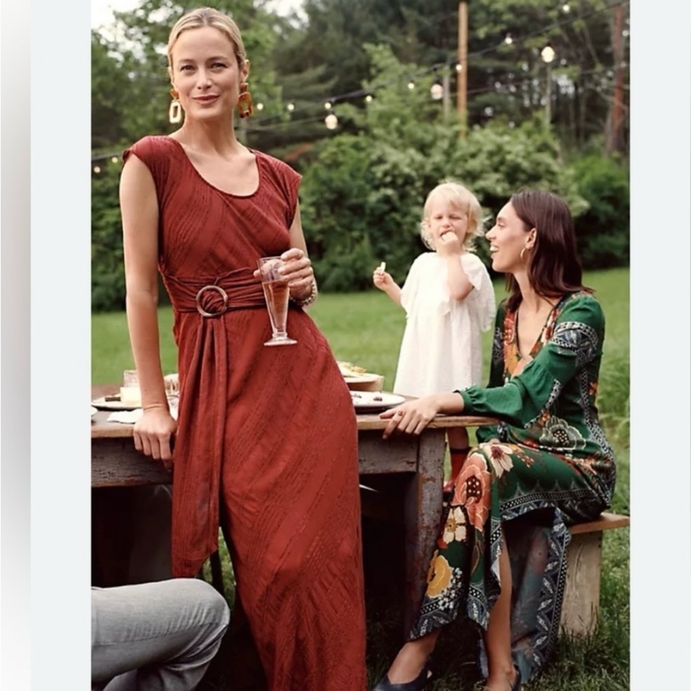 Anthropologie brick red midi dress with tortoise buckle sash belt